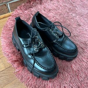 YesStyle Black Chunky Faux Leather Platform Oxford Loafers